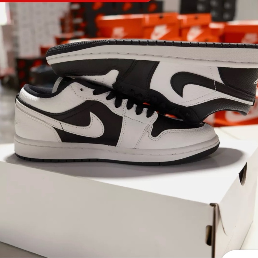 NEW Jordan 1 Low SE Homage Split White Black (Women's) DR0502-101